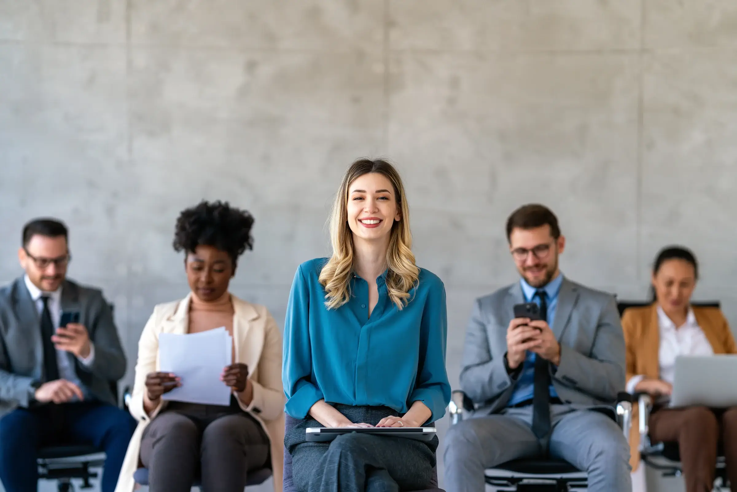 Professionnels attendant le début d’une rencontre